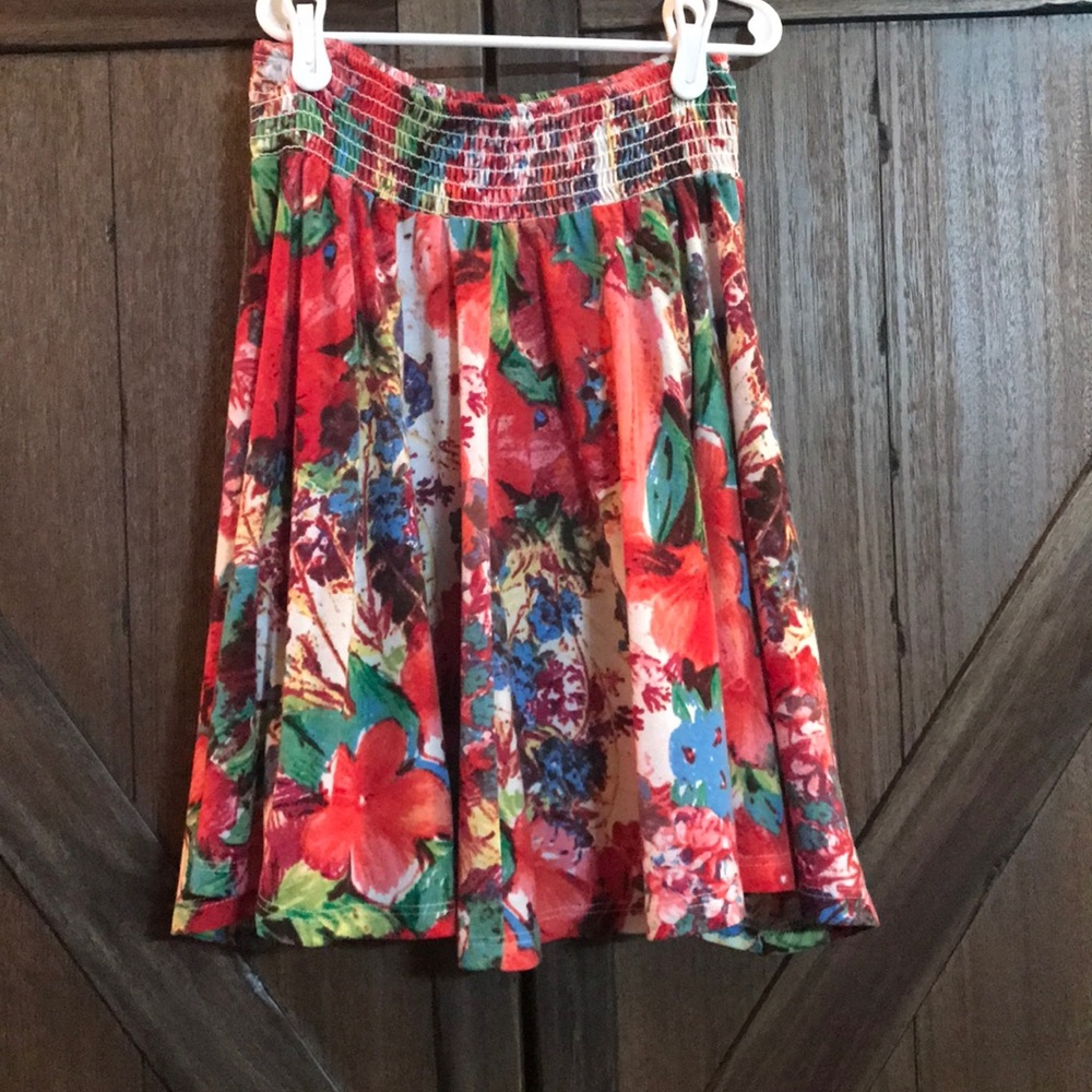 Bright Floral Skirt - Picture 2 of 3